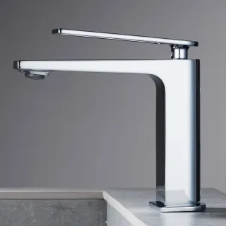 Смеситель для раковины Black&White Universe 9901С хром