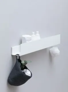 Полка Aquanet Магнум 10794 70 см с крючками белый матовый