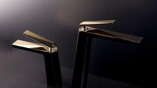 Смеситель для раковины Boheme Venturo чёрный/золото 381-B