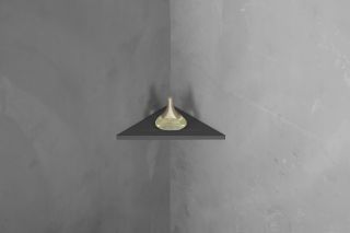 Угловая полочка для ванной комнаты ABBER Stein AS1652MB 30см чёрный матовый