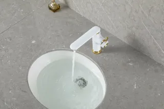 Смеситель для раковины Gappo G1009-83 белый/золото